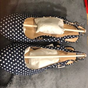 NWT Kelly & Katie polka dot pumps